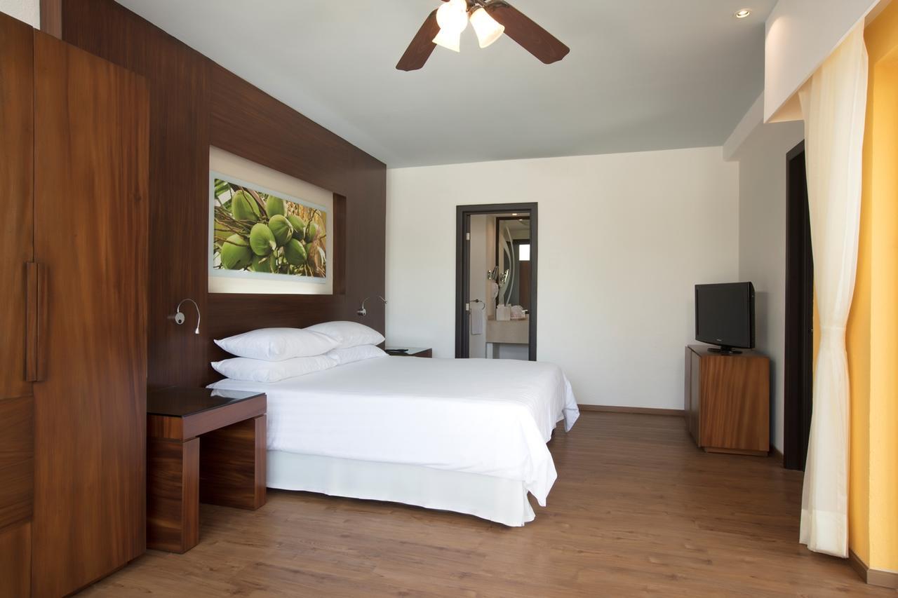 Krystal Grand Nuevo Vallarta Exterior foto